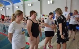 Zawody pływackie w ZSS (17)