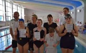 Zawody pływackie w ZSS (15)