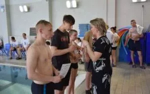 Zawody pływackie w ZSS (8)
