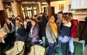 Wycieczka uczni&oacute;w do Pałacyku Myśliwskiego w Antoninie (3)