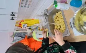 Laboratoria Przyszłości - listopad - Zajęcia kulinarne od śniadania do deseru (27)