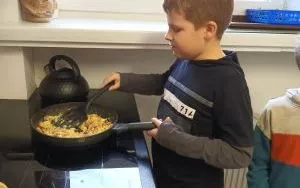 Laboratoria Przyszłości - listopad - Zajęcia kulinarne od śniadania do deseru (8)