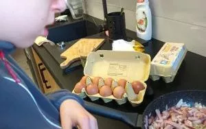 Laboratoria Przyszłości - listopad - Zajęcia kulinarne od śniadania do deseru (6)